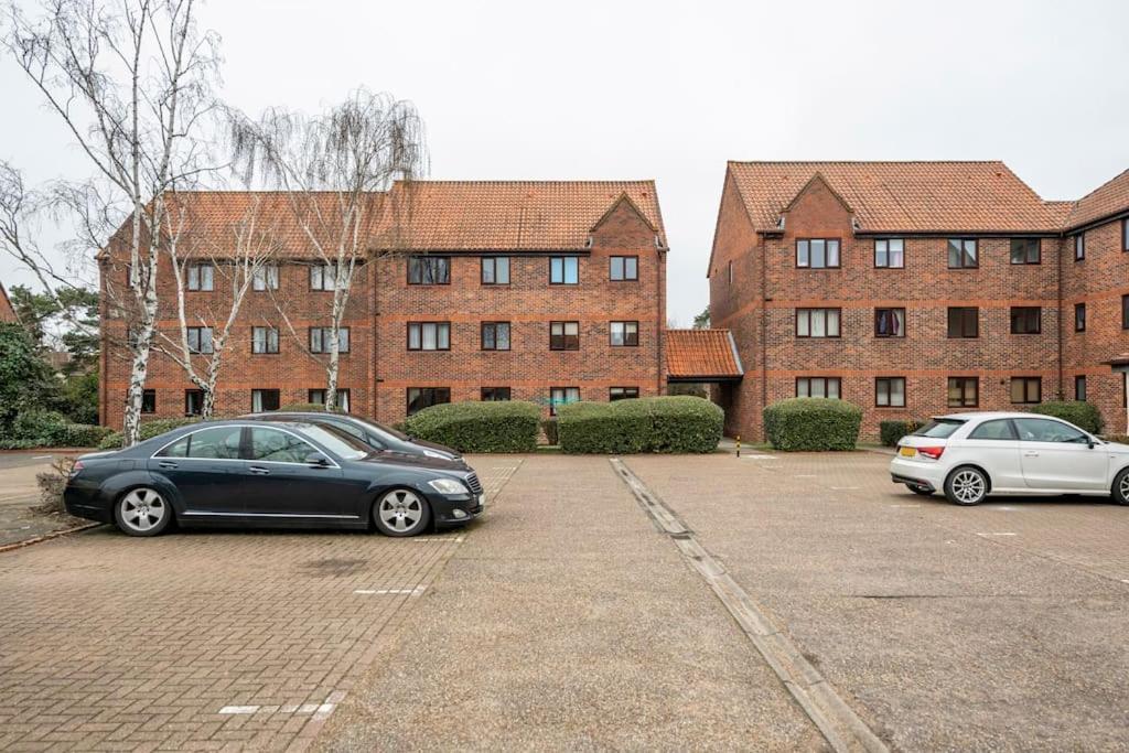 Two Bedroom Flat Near Colchester Hospital With Free Parking And Internet Mile End Kültér fotó